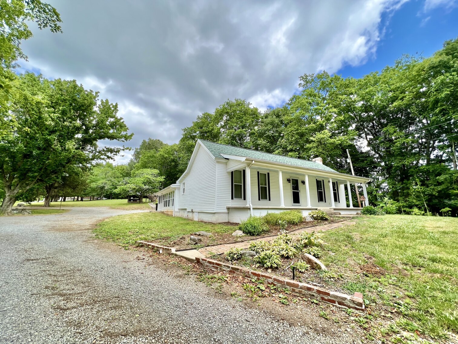 Image for 10926 Rockcastle Rd. Auction