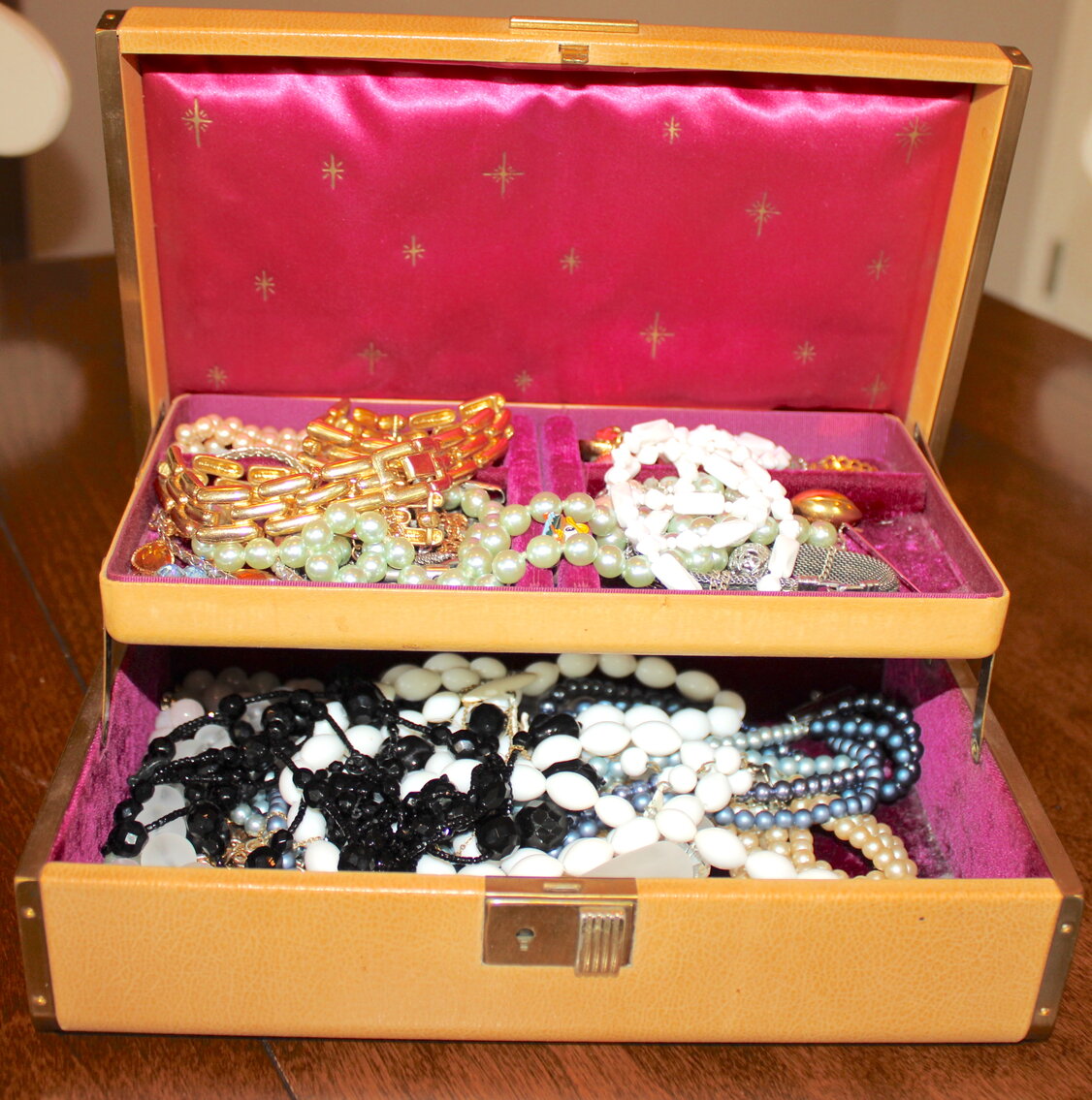 Image for EXCELLENT ESTATE AUCTION