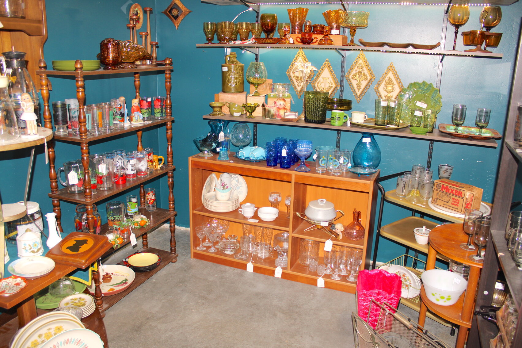 Image for 2-DAY MID CENTURY COLLECTOR & DEALER'S LIVING ESTATE AUCTION