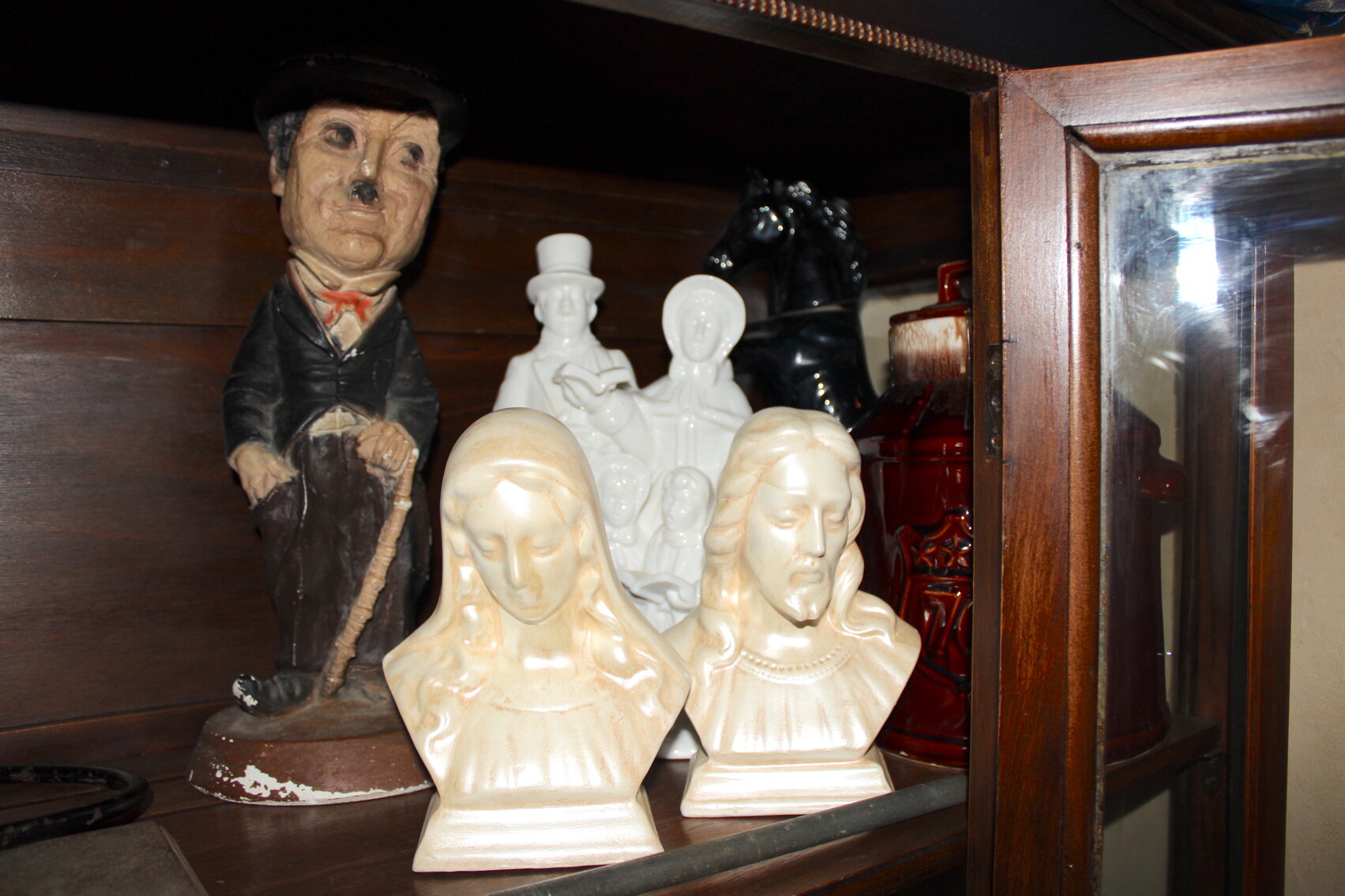 Image for LIVING ESTATE AUCTION