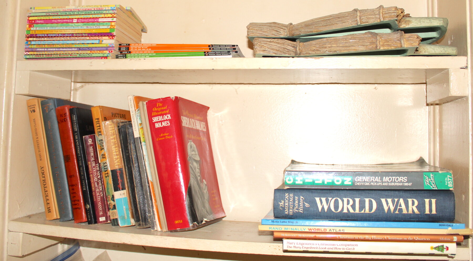 Image for LIVING ESTATE AUCTION