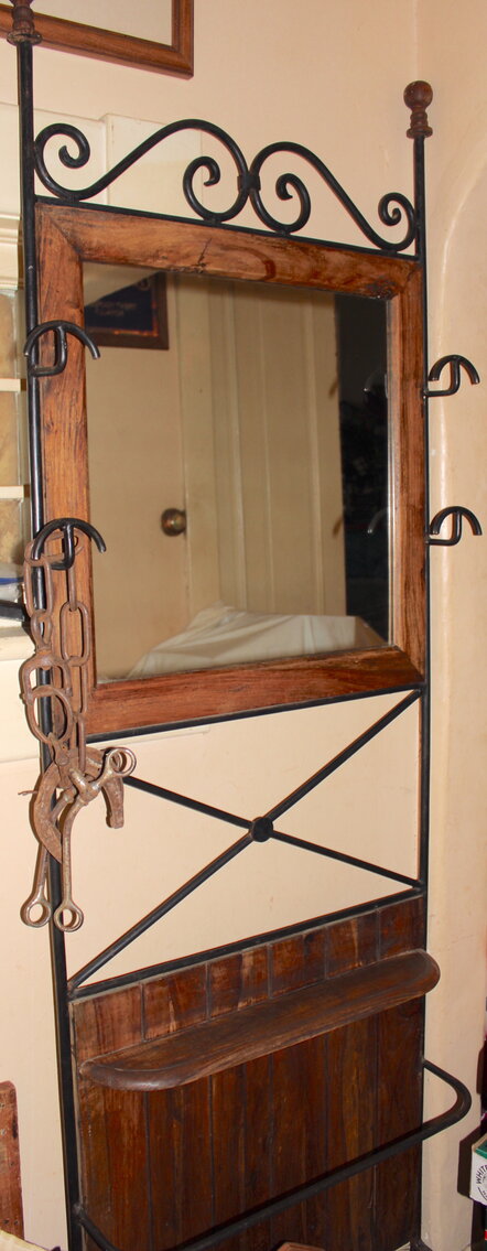 Image for LIVING ESTATE AUCTION