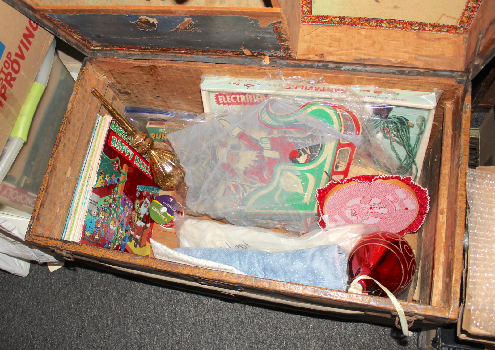 Image for LIVING ESTATE AUCTION