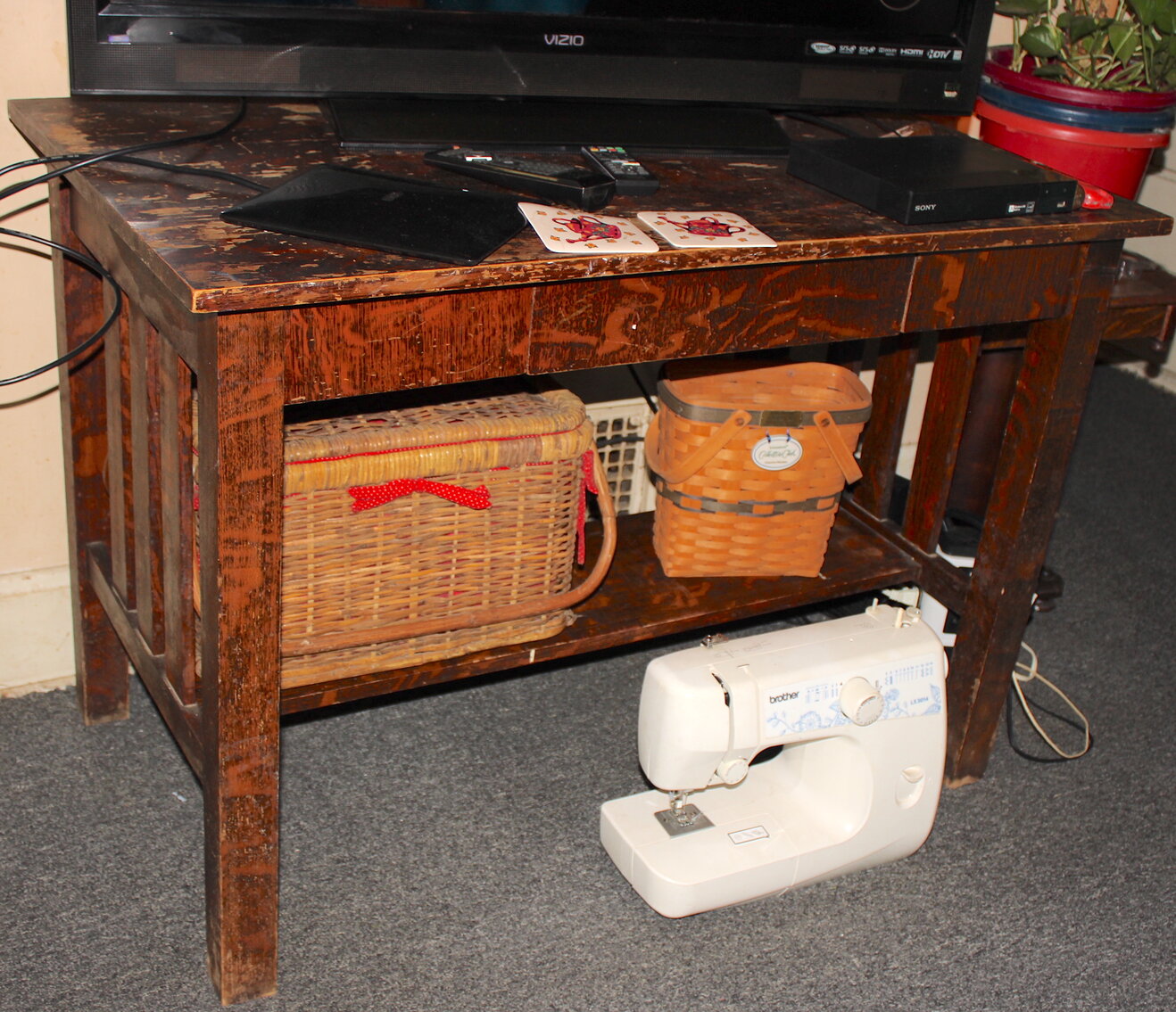 Image for LIVING ESTATE AUCTION