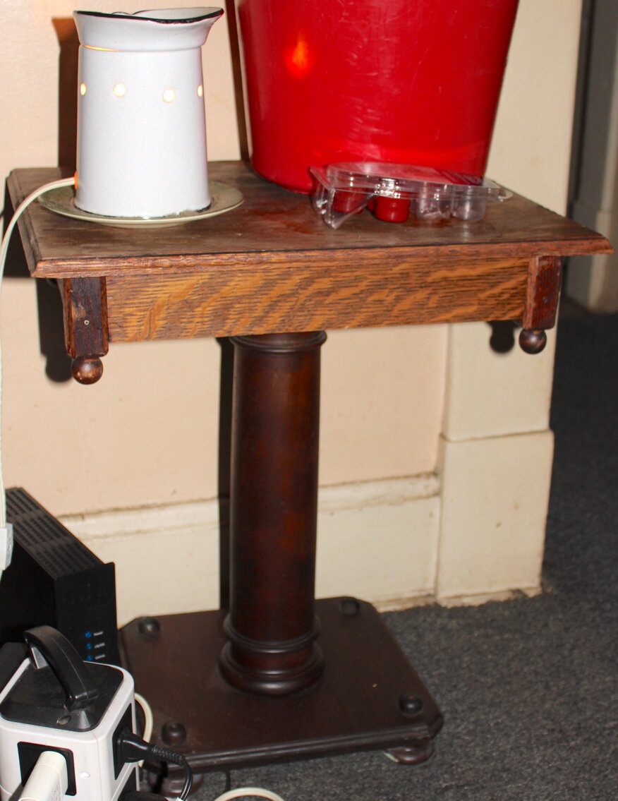 Image for LIVING ESTATE AUCTION