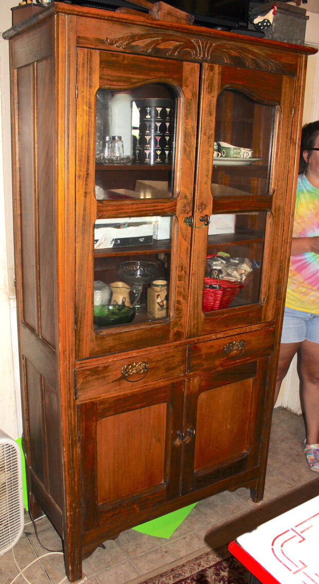 Image for LIVING ESTATE AUCTION