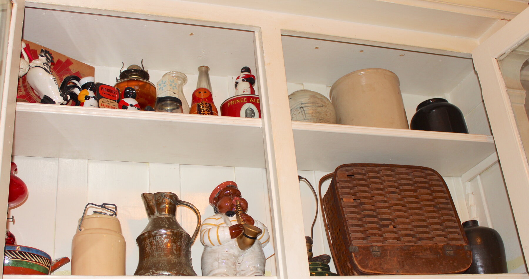 Image for LIVING ESTATE AUCTION