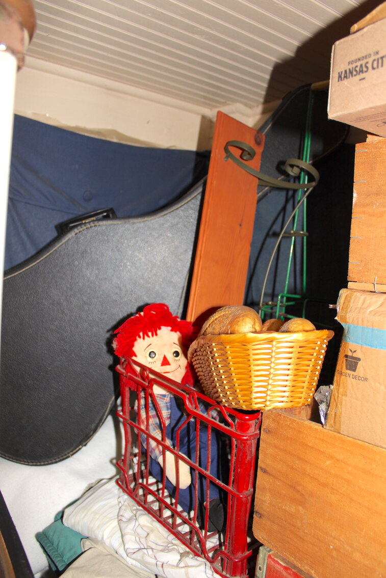 Image for LIVING ESTATE AUCTION