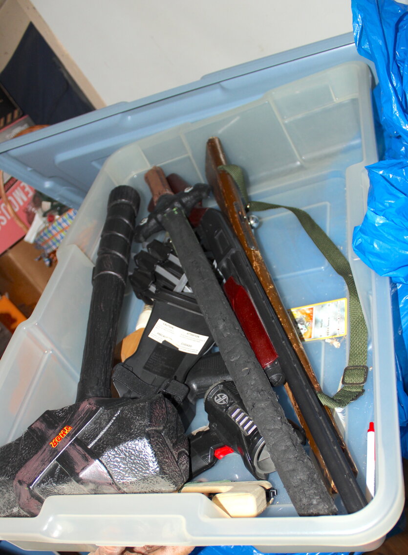 Image for LIVING ESTATE AUCTION