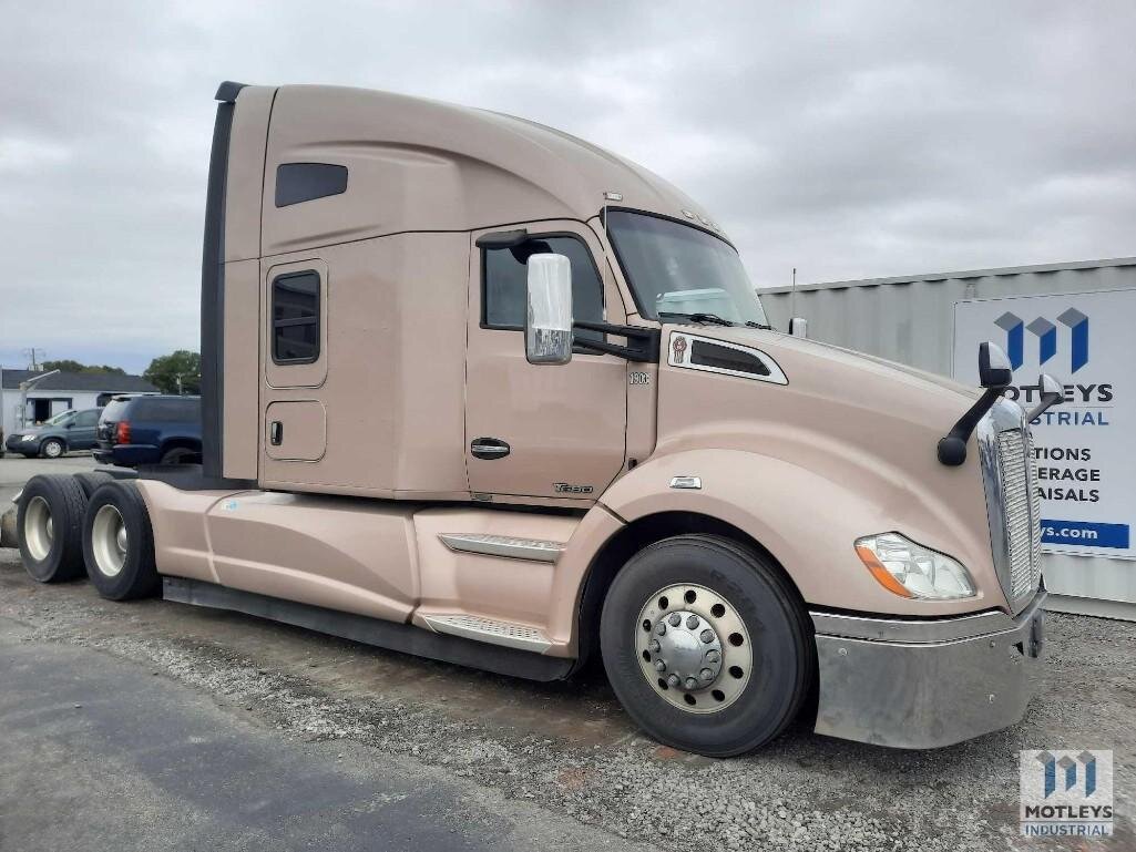 LAST CALL! Construction Equipment & Truck Public Auction Road