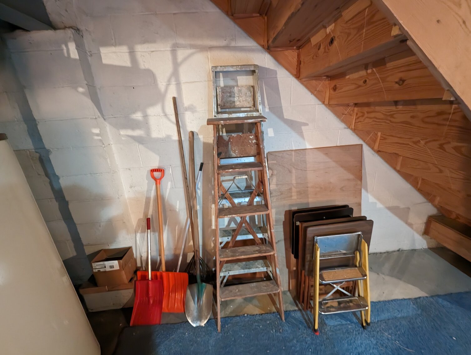 Image for 3 BR, 2.5 BA BRICK END-OF-GROUP TOWNHOME W/ MCM FURNITURE, HOUSEHOLD ITEMS, GLASSWARE, CHINA