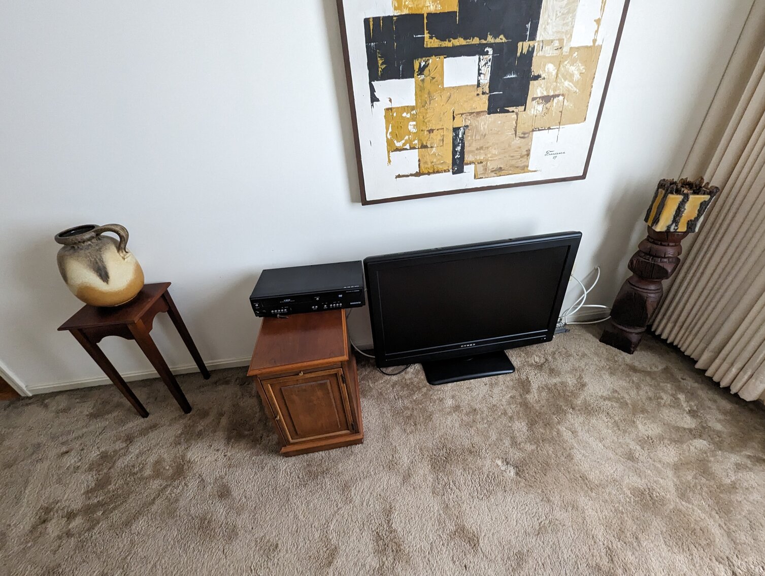 Image for 3 BR, 2.5 BA BRICK END-OF-GROUP TOWNHOME W/ MCM FURNITURE, HOUSEHOLD ITEMS, GLASSWARE, CHINA