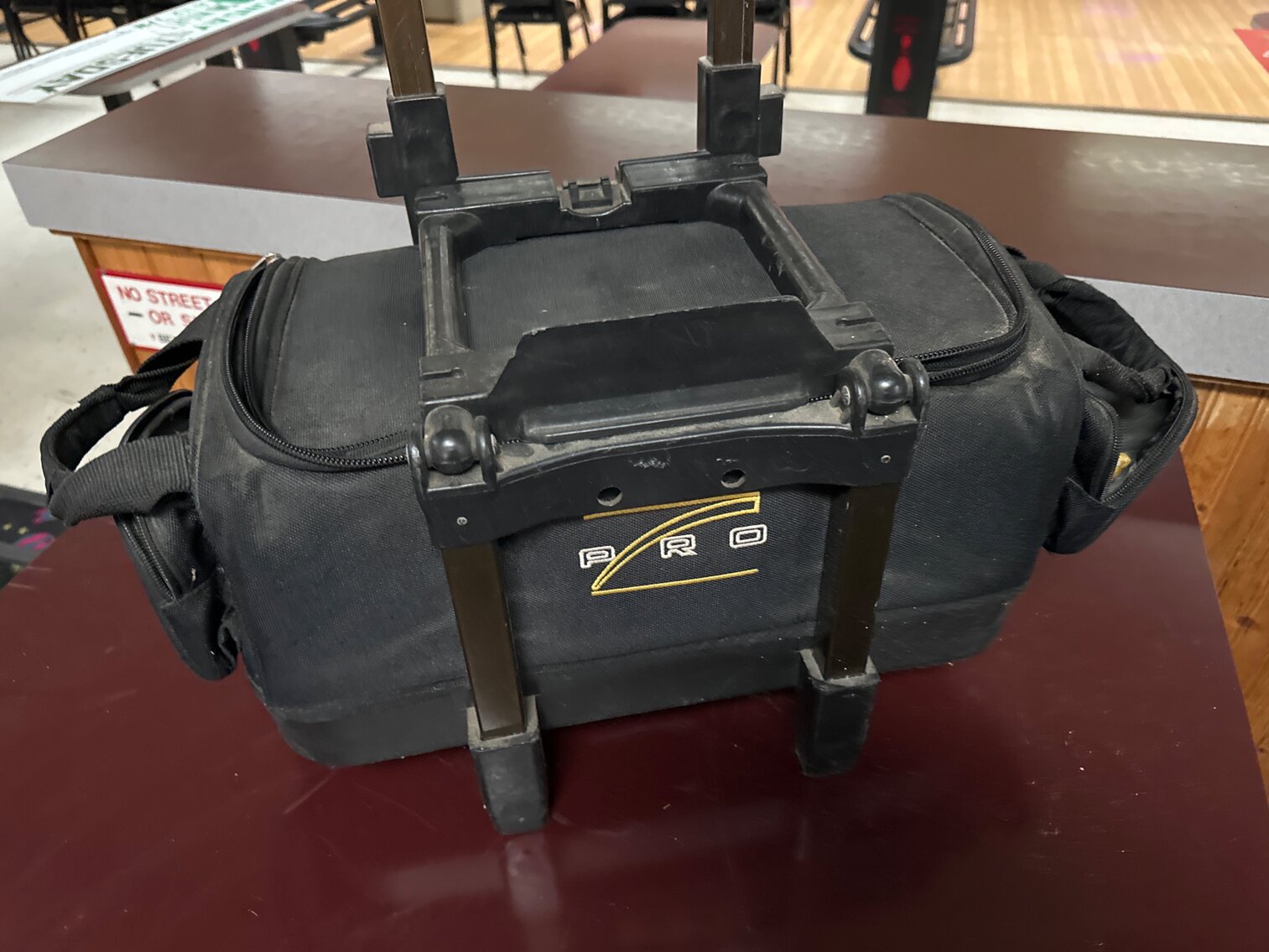 Bowling Bag, 2 Balls