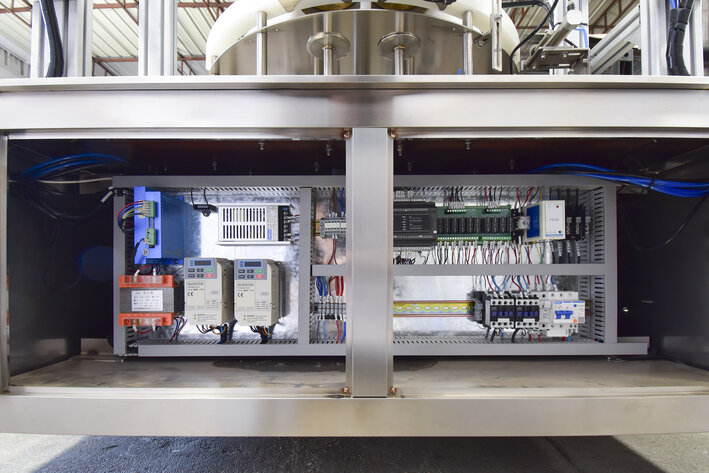 Image for MJK1659 Suny Group Wet Wipes Canister Sealing MachineModel Number: SYC2