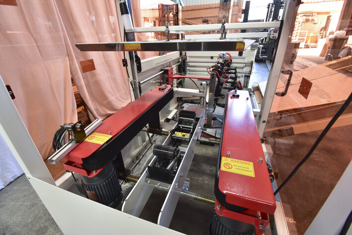 Image for ***SOLD*** MJK1676 Carton Erector