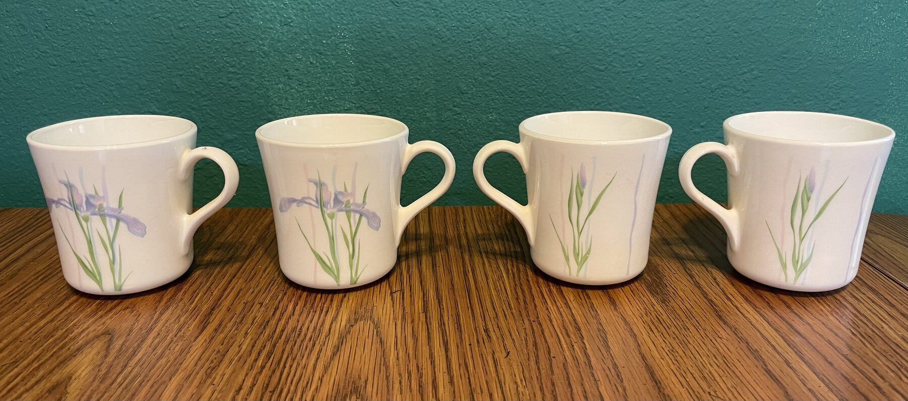Lot of 4 Vintage Corning Shadow Iris Coffee Cups 