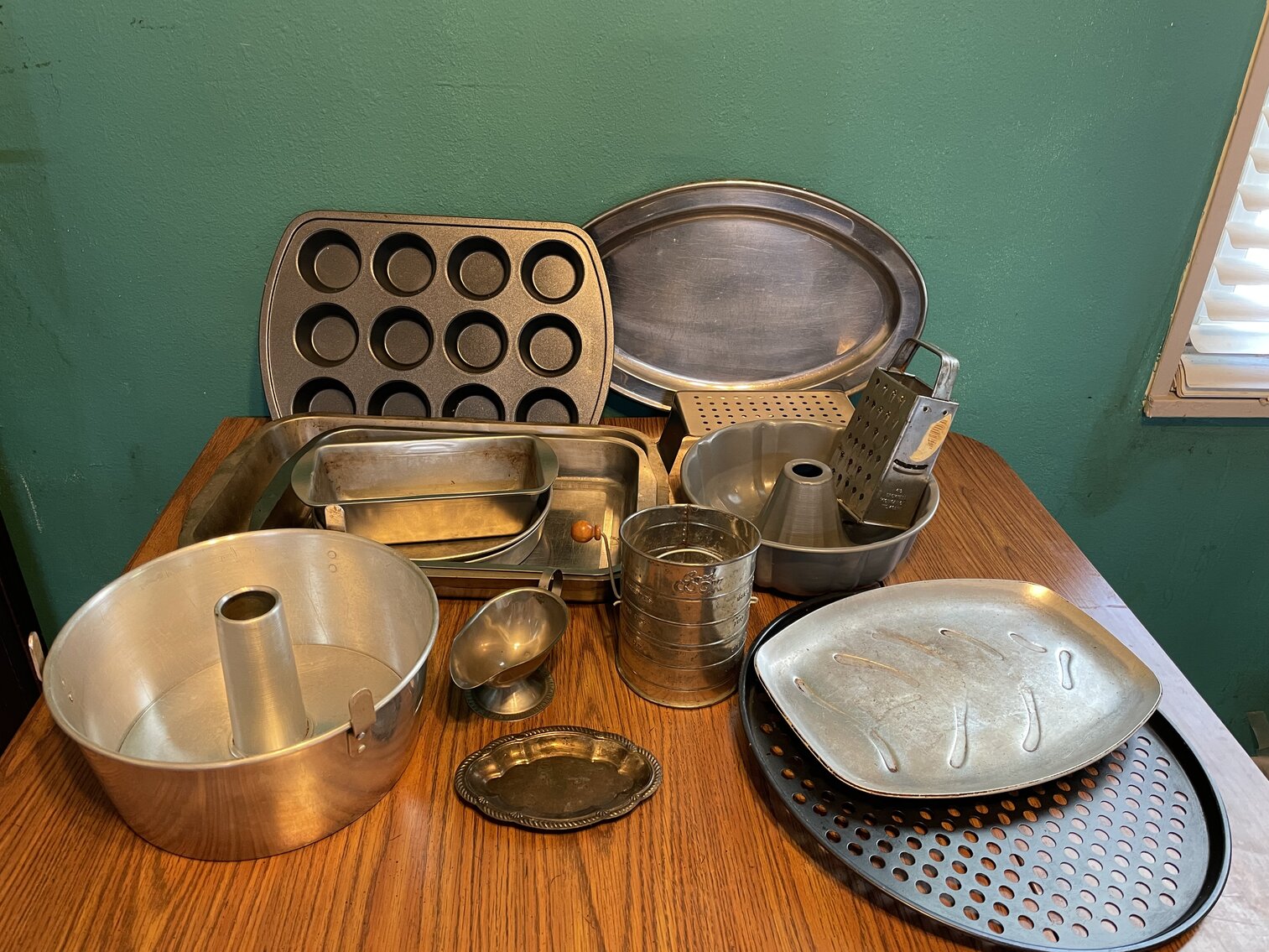 Lot of Kitchen Aluminum, Steel, Silverplate, etc., Kitchen Items