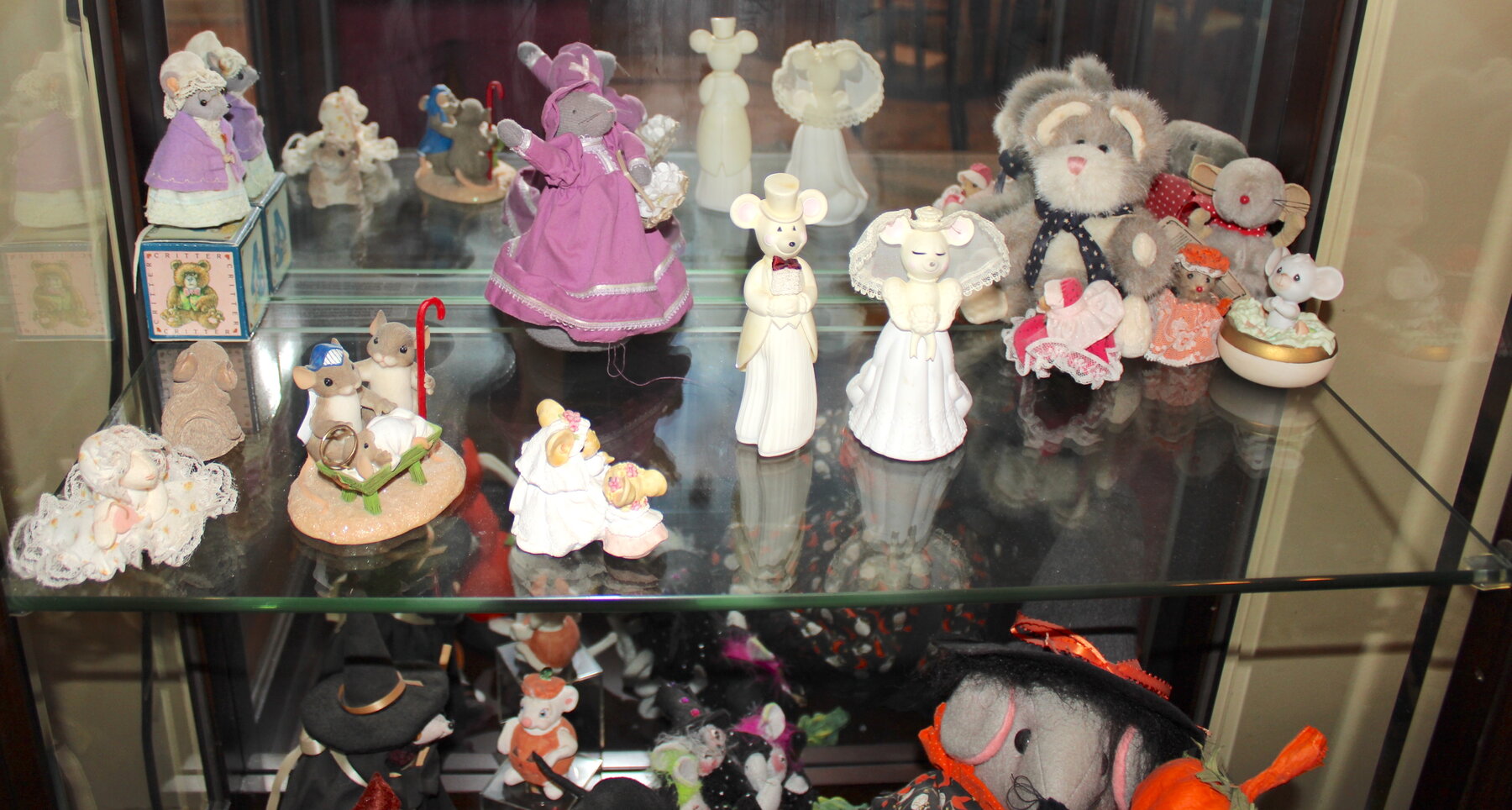 Image for LIVING ESTATE AUCTION