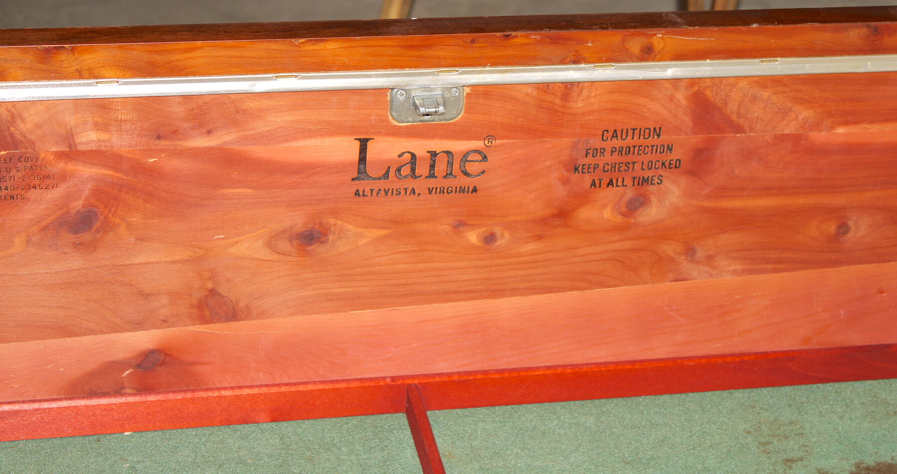 Image for LIVING ESTATE AUCTION