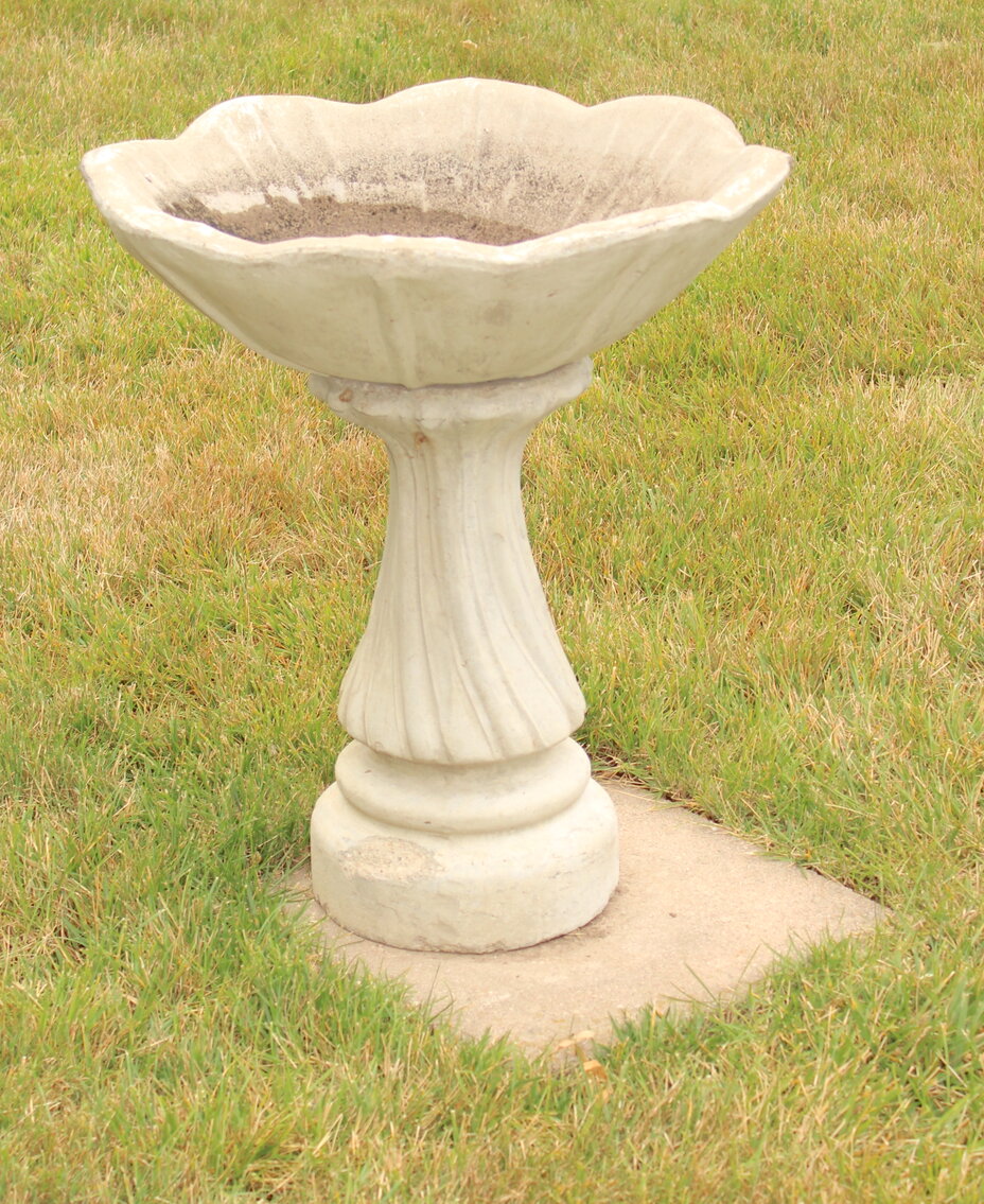 Image for LIVING ESTATE AUCTION