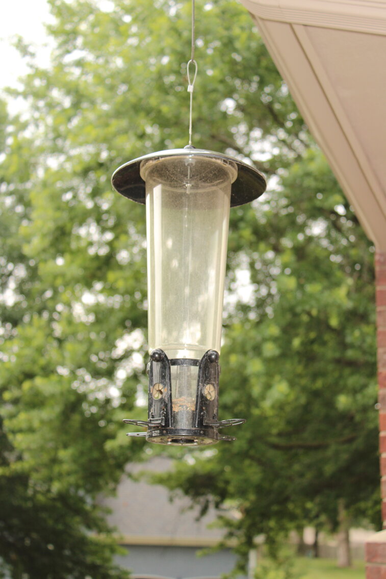 Image for LIVING ESTATE AUCTION