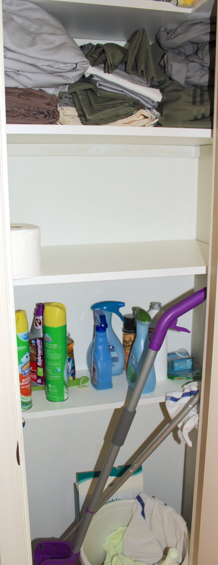 Image for LIVING ESTATE AUCTION