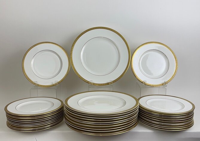 Image for CURATED 16