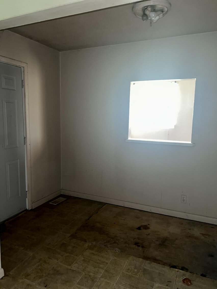 Image for SOLD $39,050 - 2 Bedroom Selling to the Highest Bidder