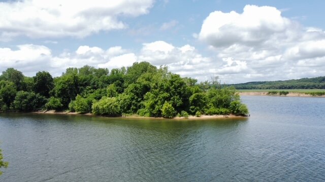 Image for Diamond Island - 161 acre island on the Tennessee River in Hardin County, TN