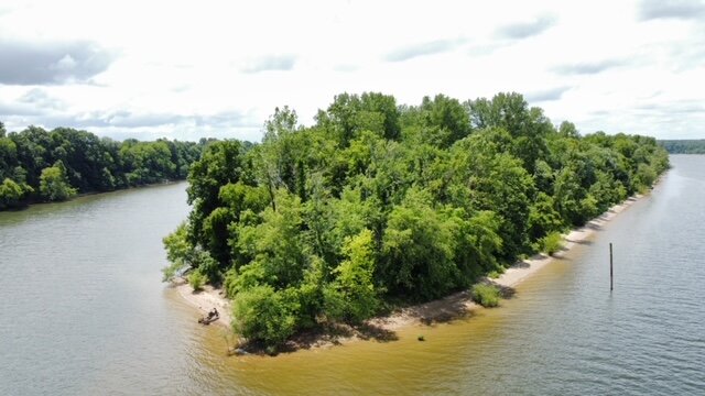 Image for Diamond Island - 161 acre island on the Tennessee River in Hardin County, TN