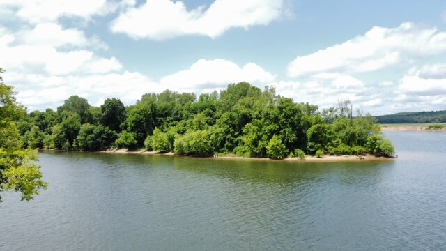 Image for Diamond Island - 161 acre island on the Tennessee River in Hardin County, TN