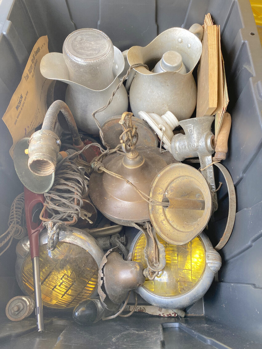 Image for MASSIVE 2-RING ESTATE COLLECTOR'S AUCTION