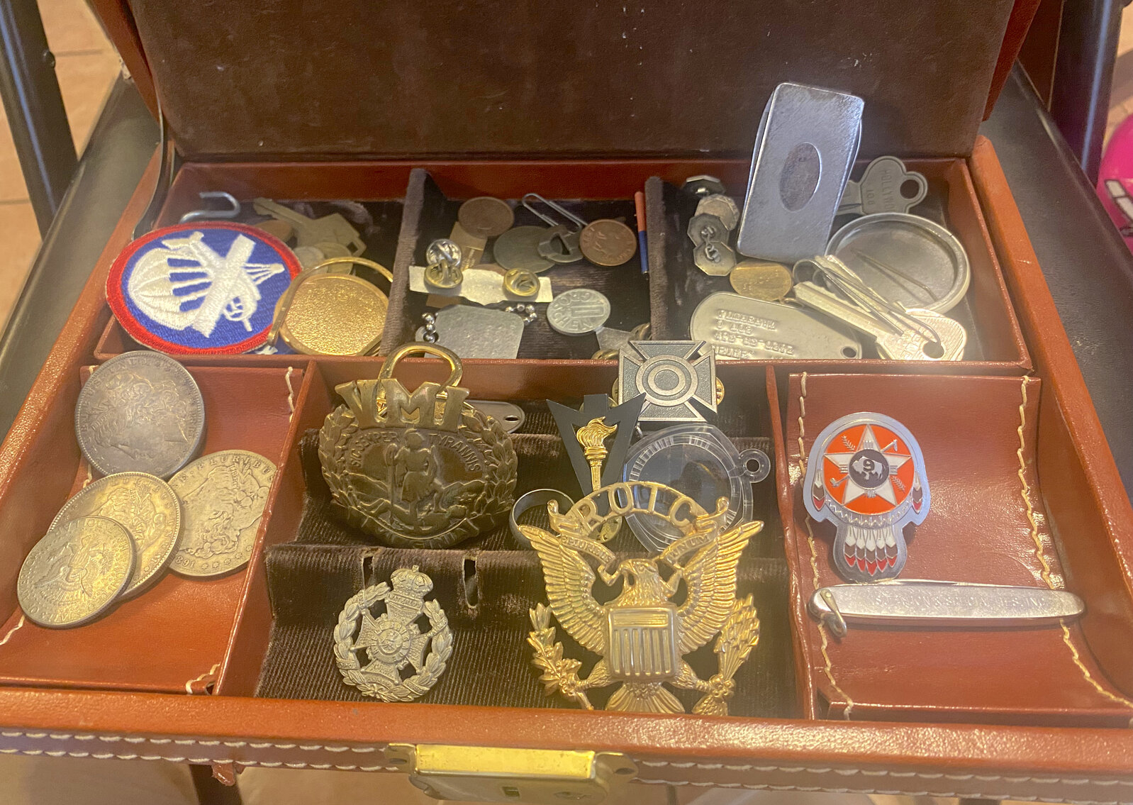 Image for MASSIVE 2-RING ESTATE COLLECTOR'S AUCTION