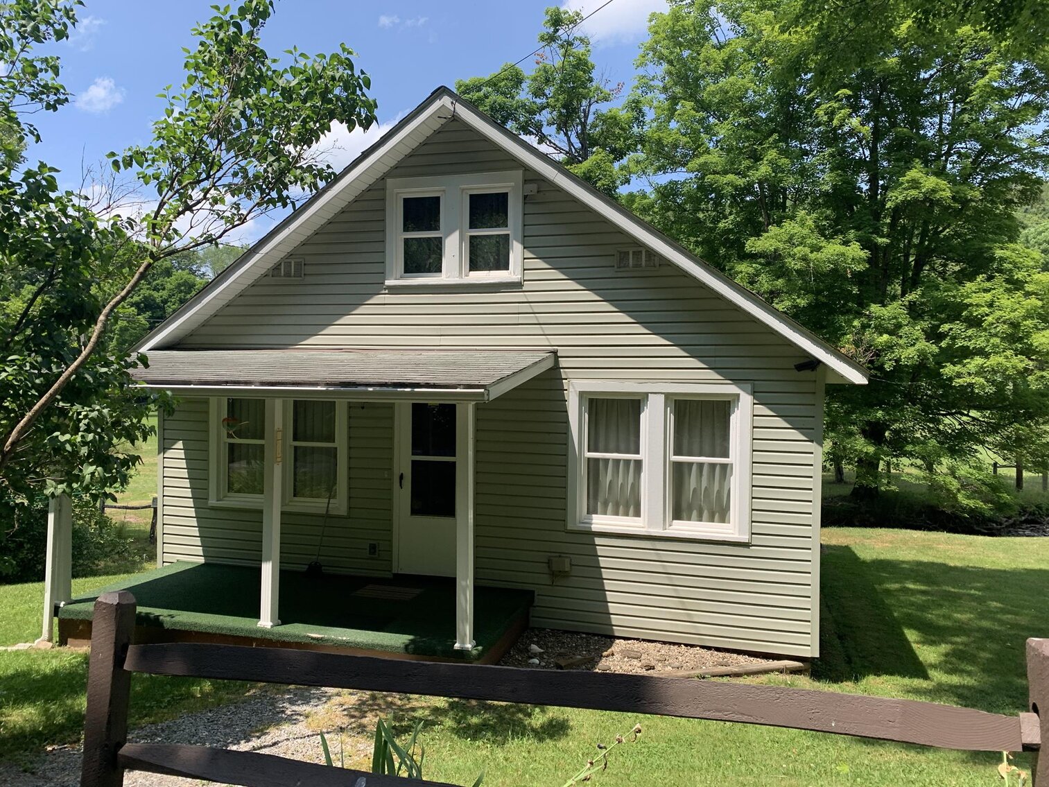 Image for SOLD $105,050 - 3 Bedroom Home with Large Detached Garage