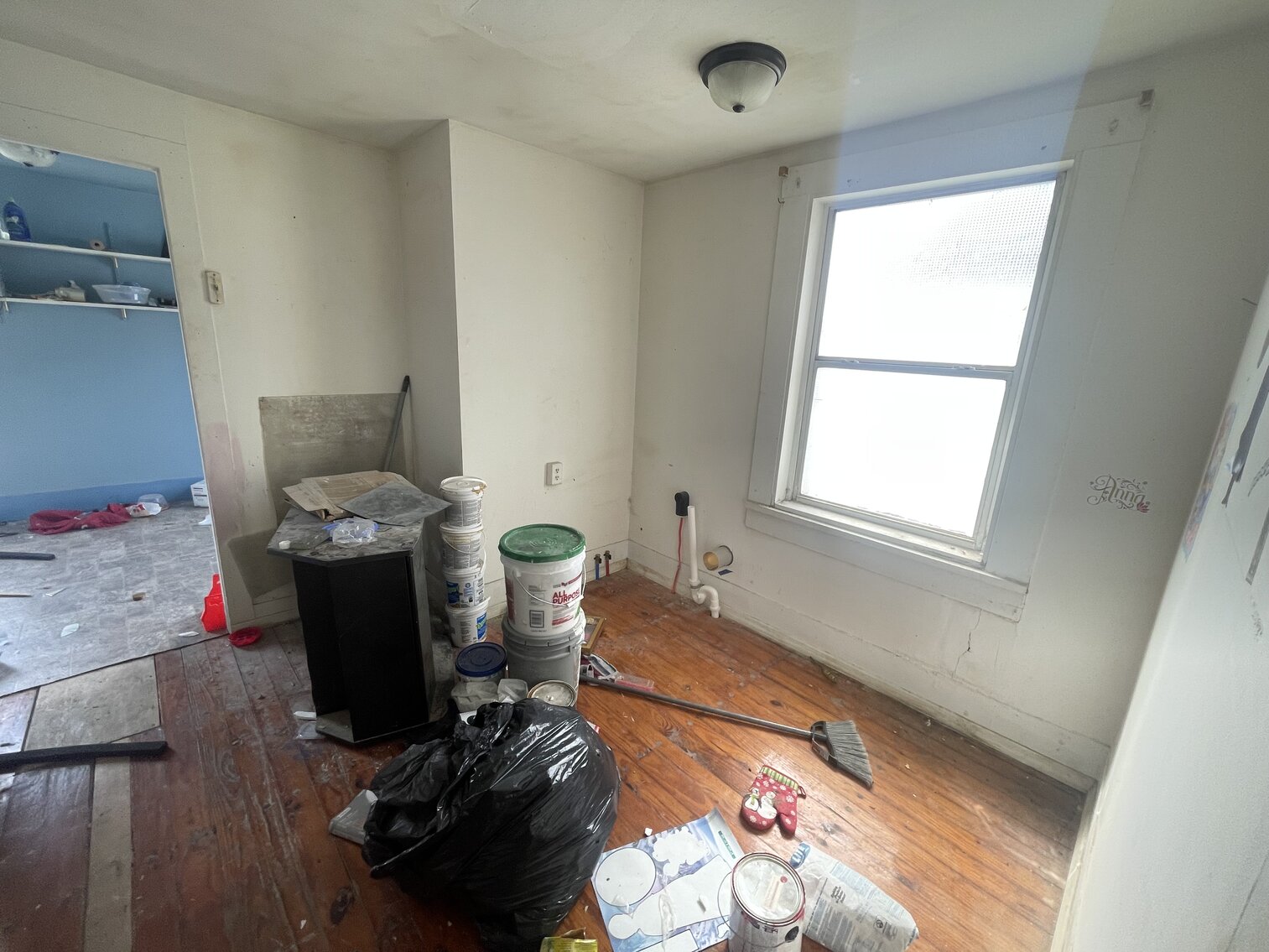 Image for SOLD - 2 Homes in Nitro Selling to the Highest Bidder