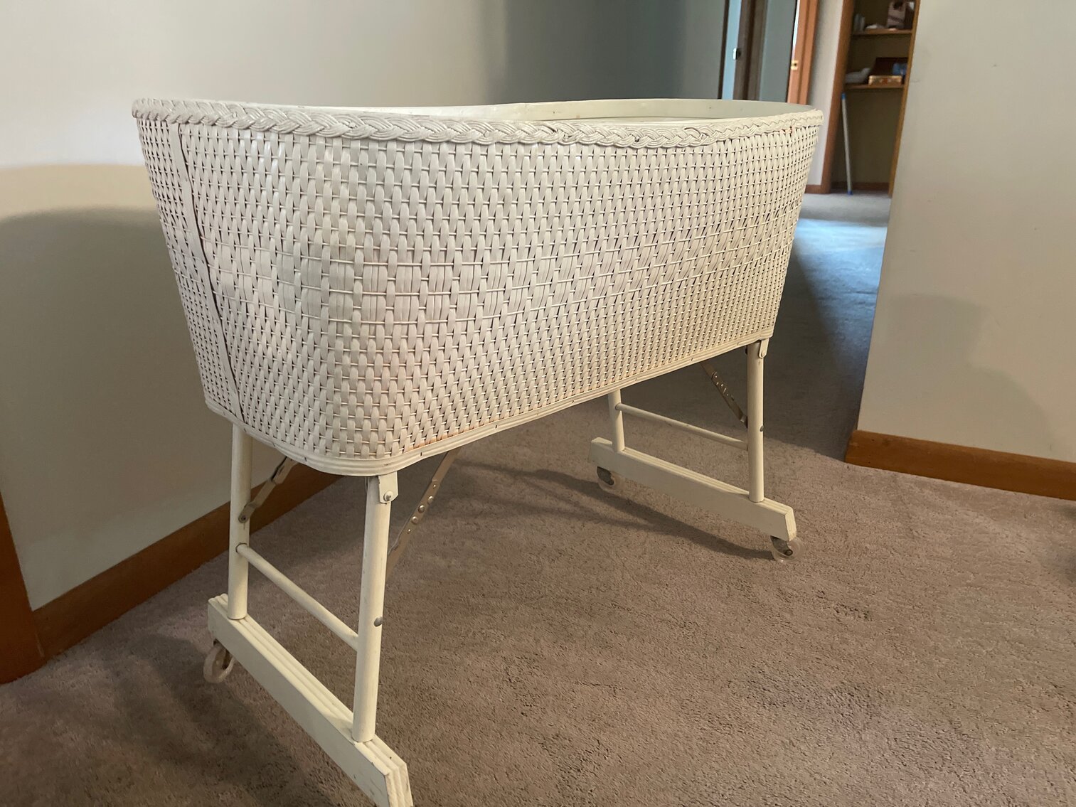 Baby crib