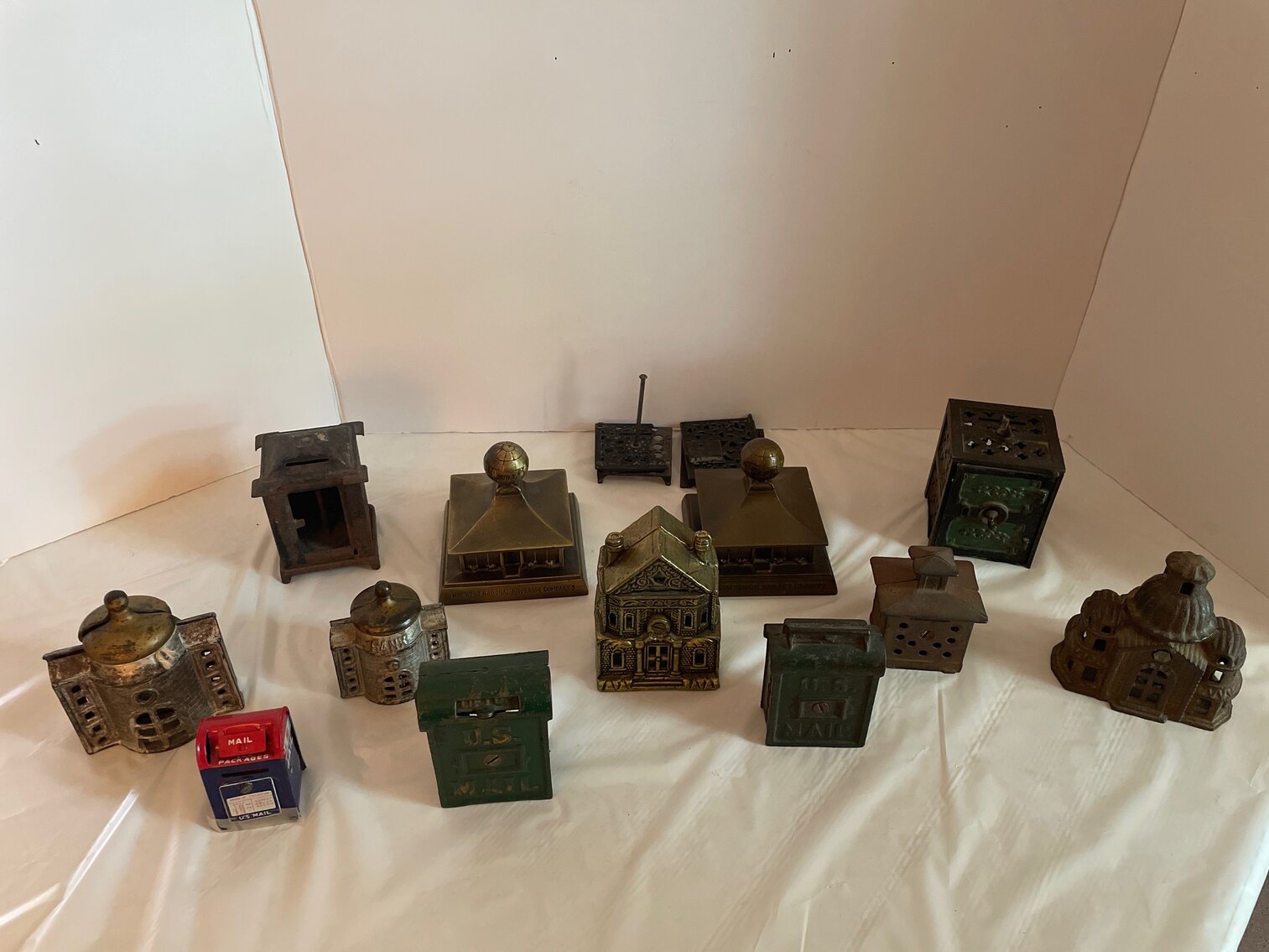 13 Banks.  Bank Collection Lot 4 of 15