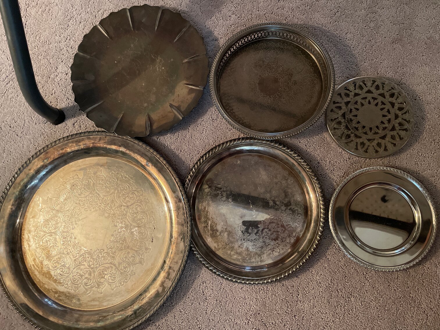 Trays - Silver plated serving trays Lot 3 of 3