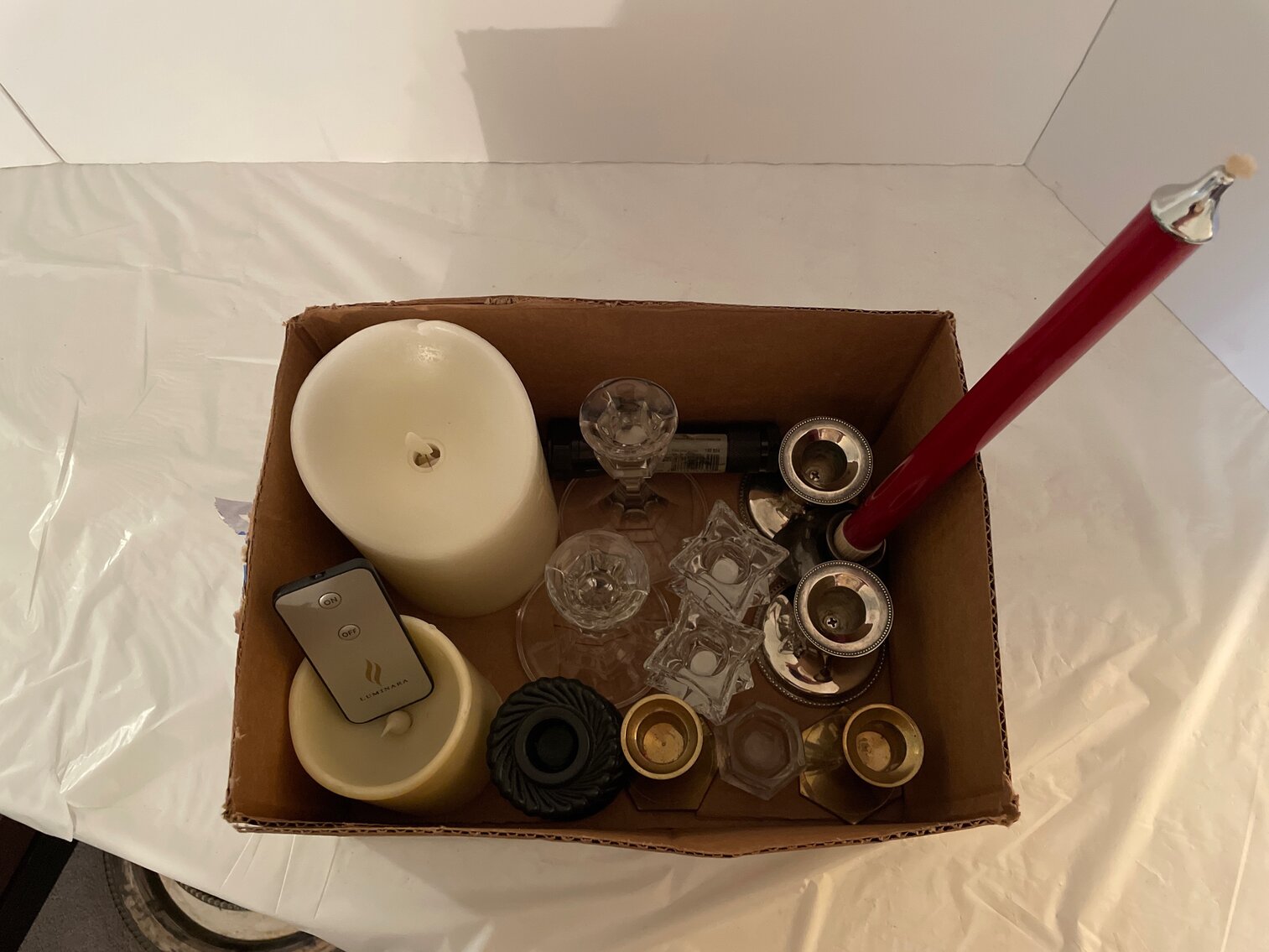 Box of candle stick holders 