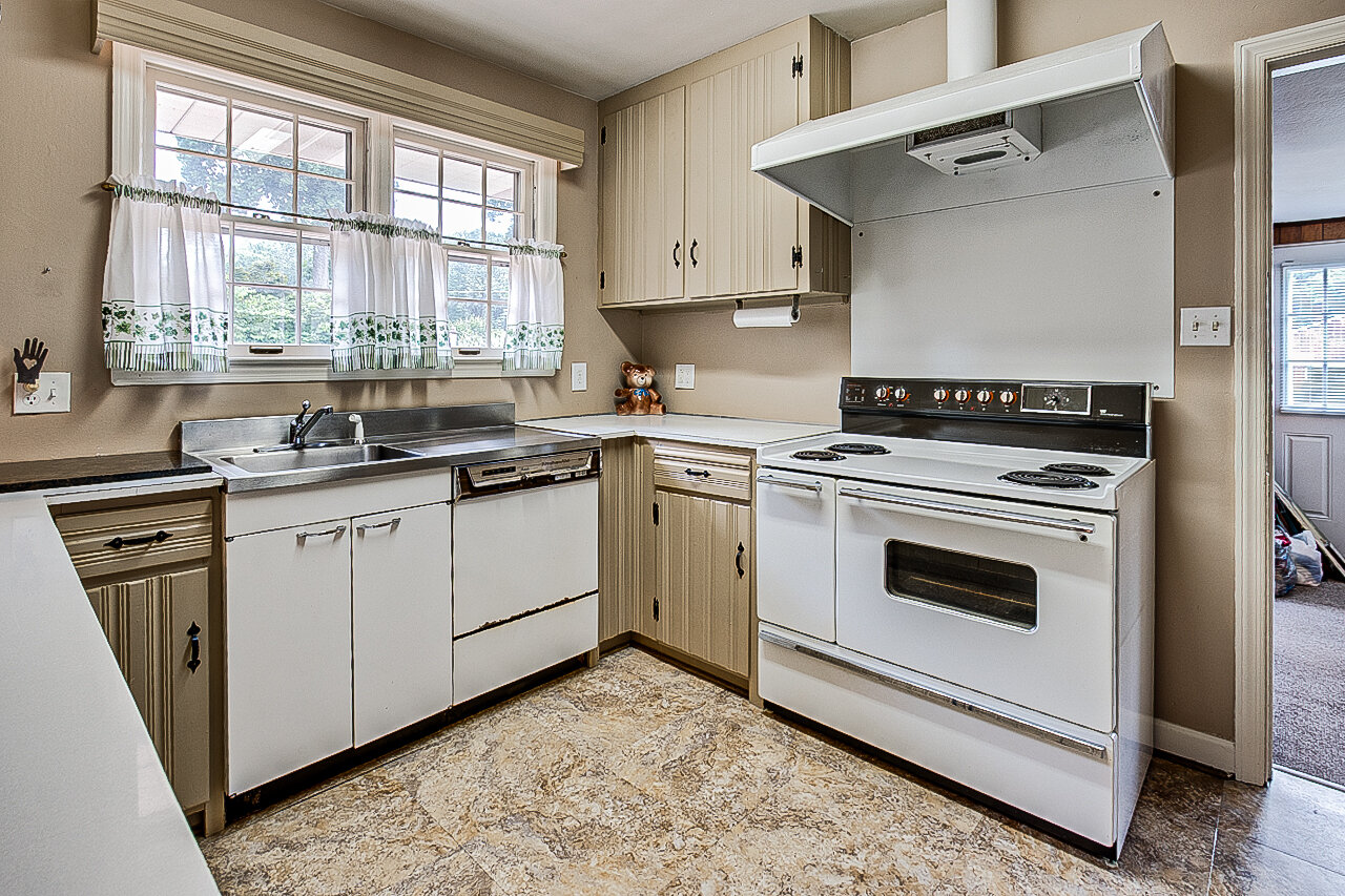 Image for REAL ESTATE (SOLD) & ESTATE PERSONAL PROPERTY  AUCTION