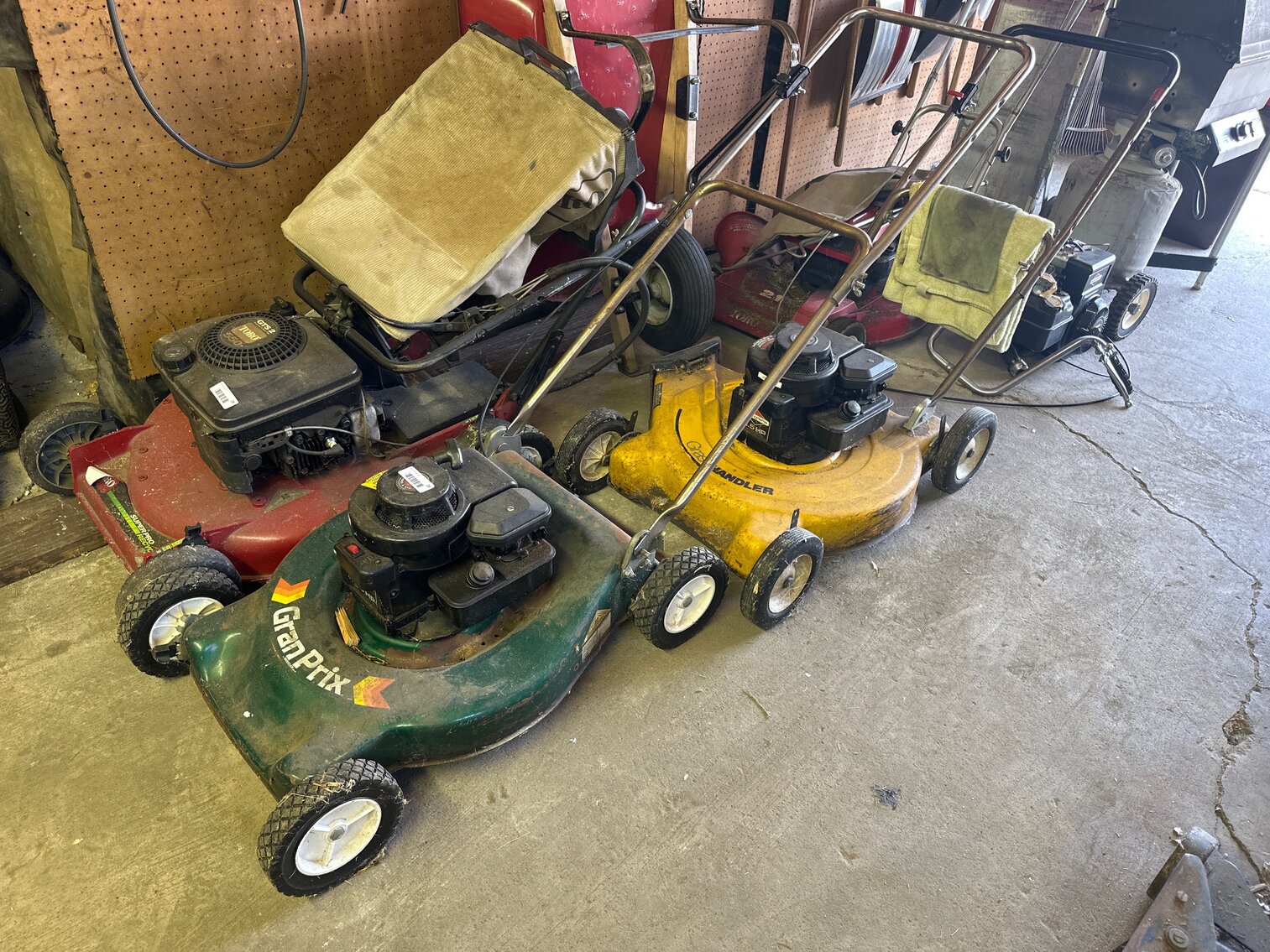 Gran Prix and Grass Handler Push Mowers