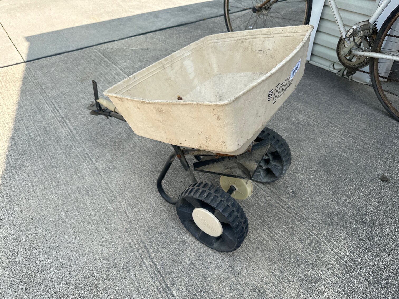 Ortho Pull Behind Seeder