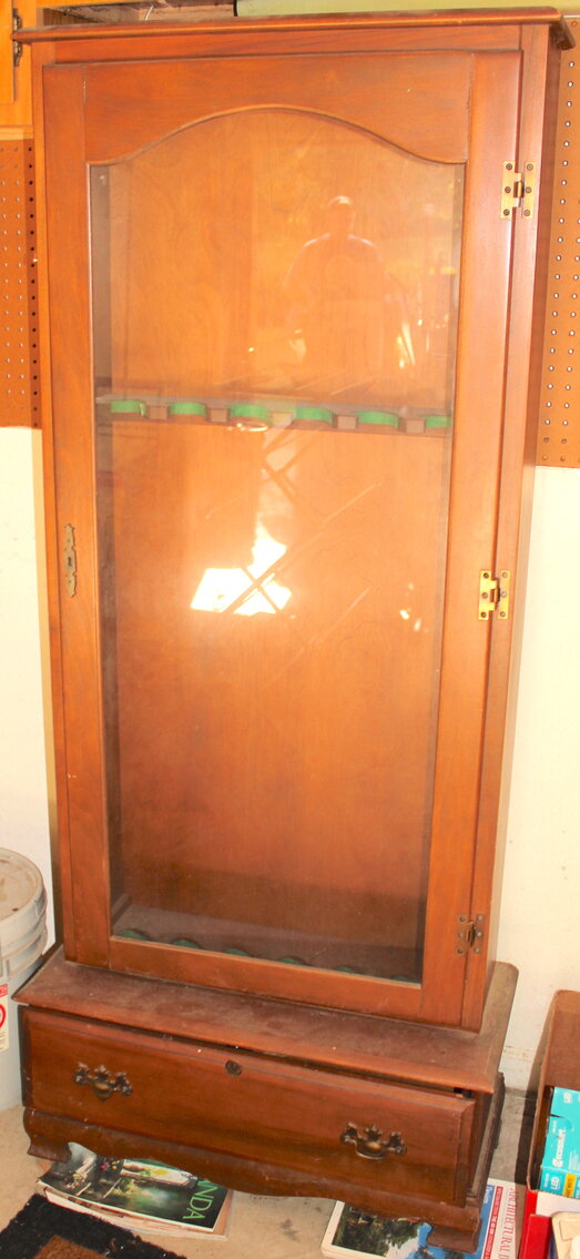 Image for LIVING ESTATE AUCTION