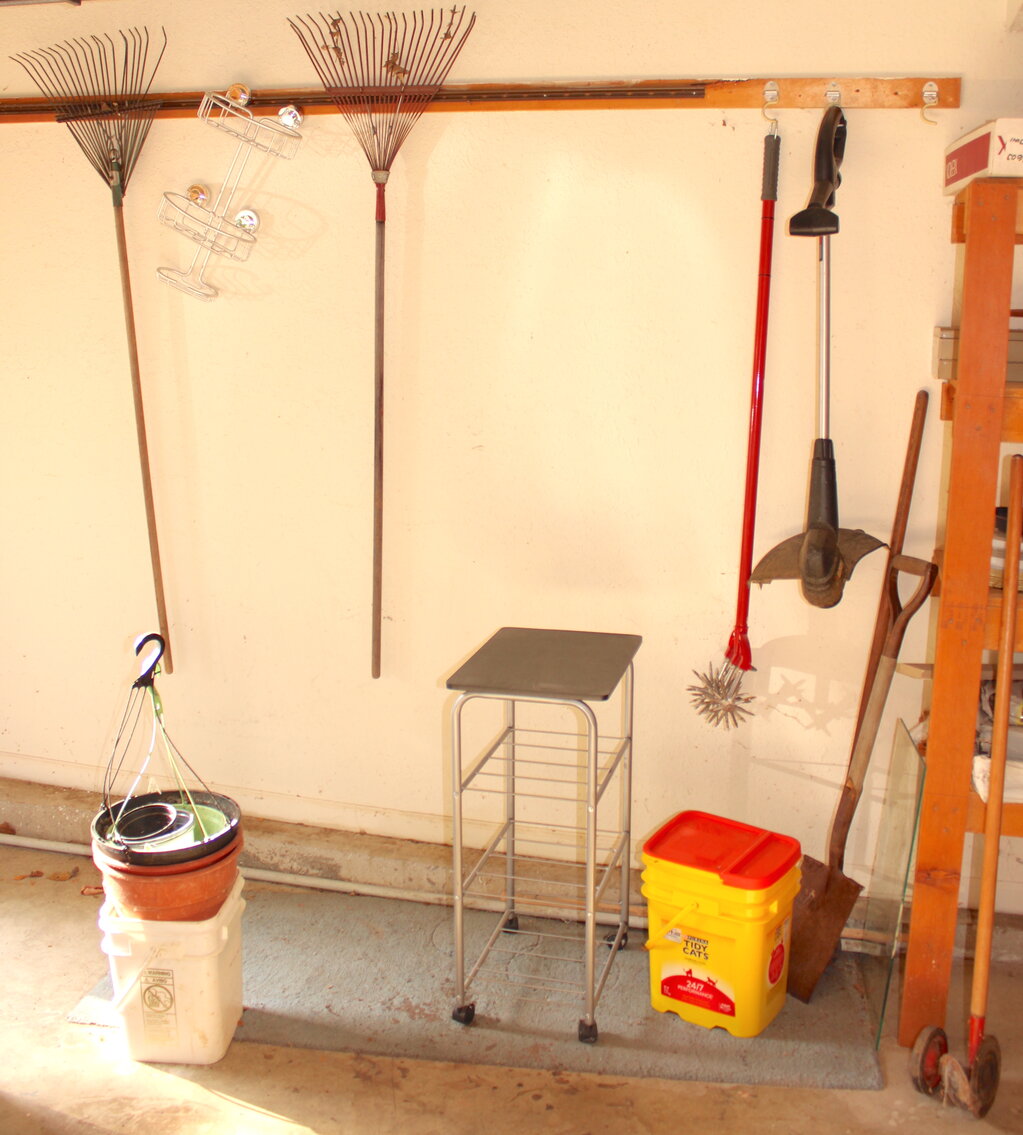 Image for LIVING ESTATE AUCTION