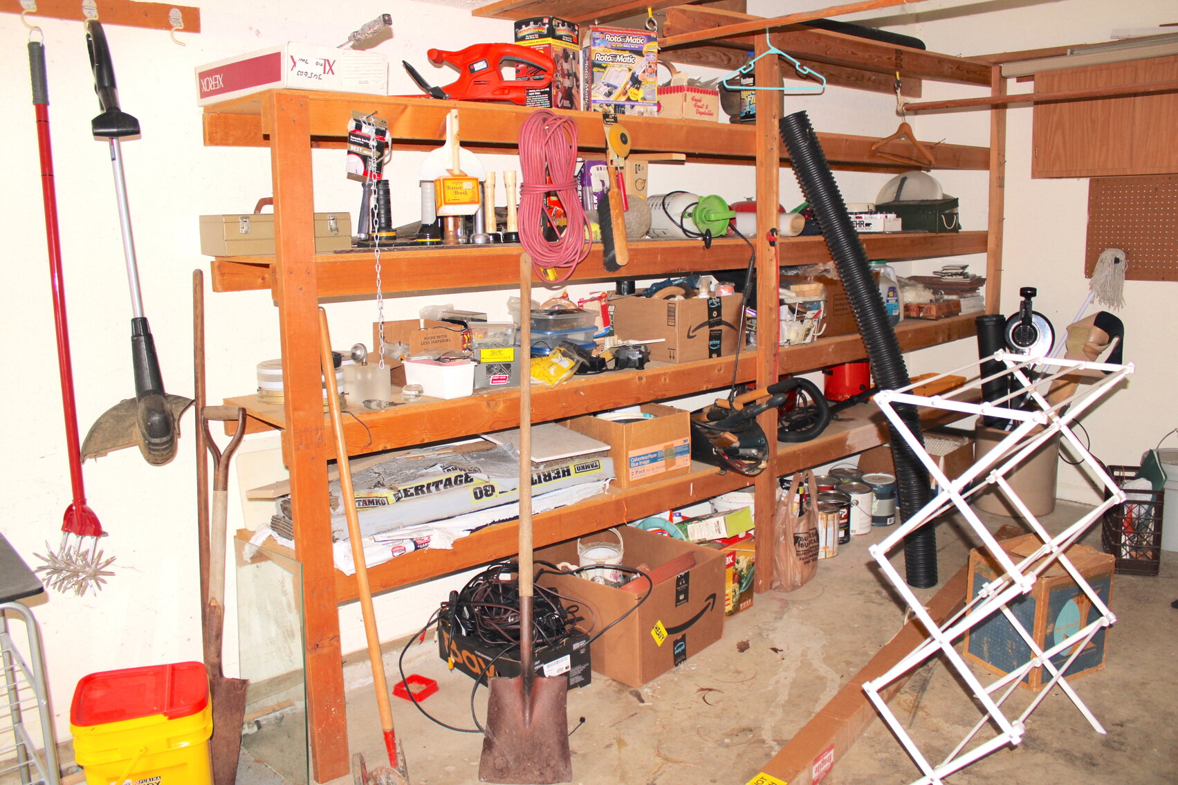 Image for LIVING ESTATE AUCTION