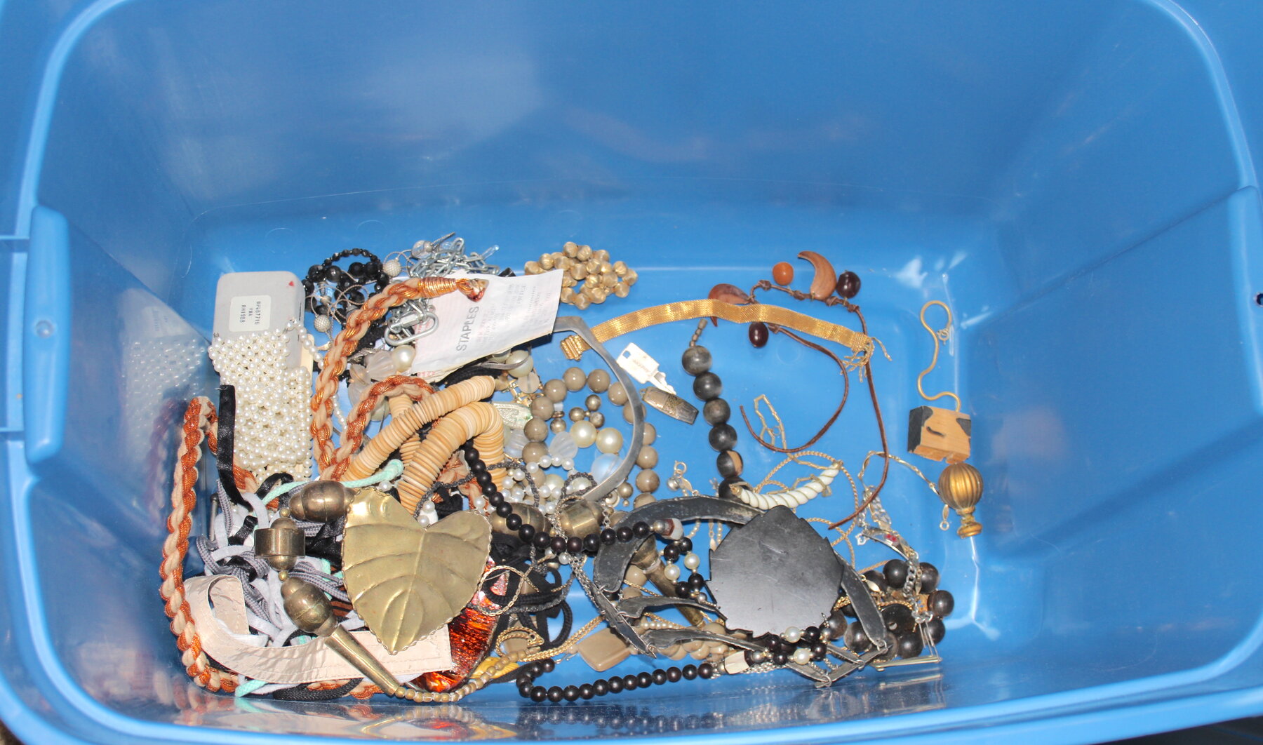 Image for LIVING ESTATE AUCTION