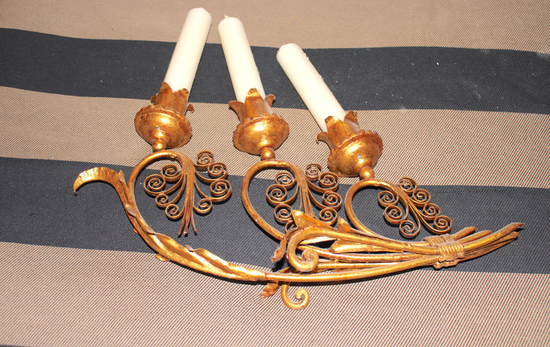 Image for LIVING ESTATE AUCTION