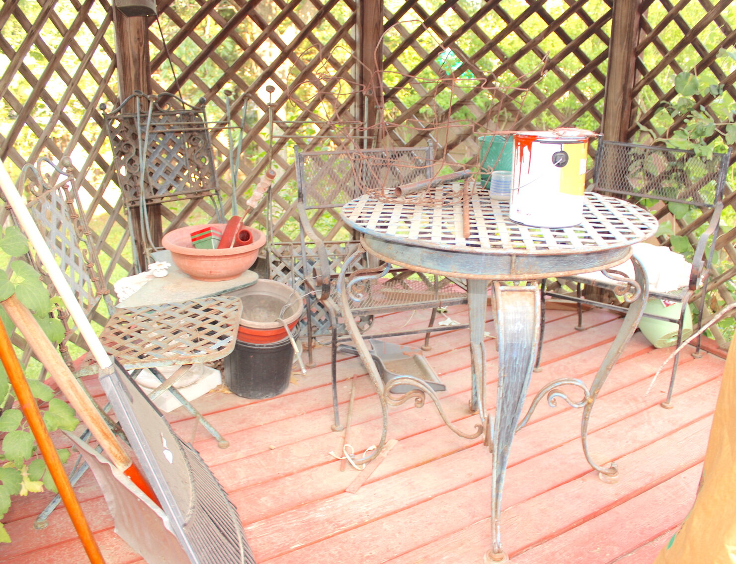 Image for LIVING ESTATE AUCTION