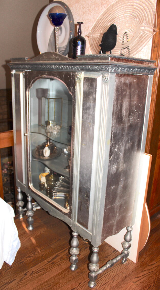 Image for LIVING ESTATE AUCTION