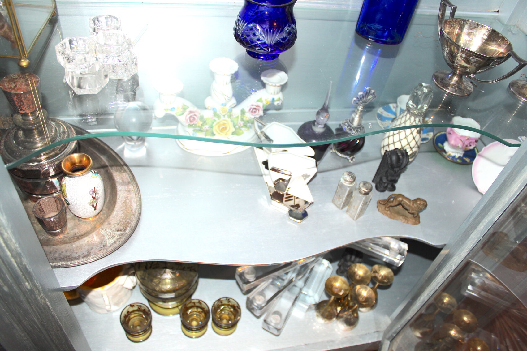 Image for LIVING ESTATE AUCTION